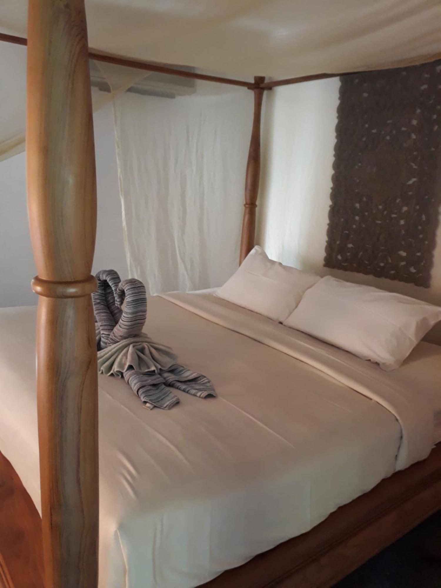 Halfmoon House Guest house