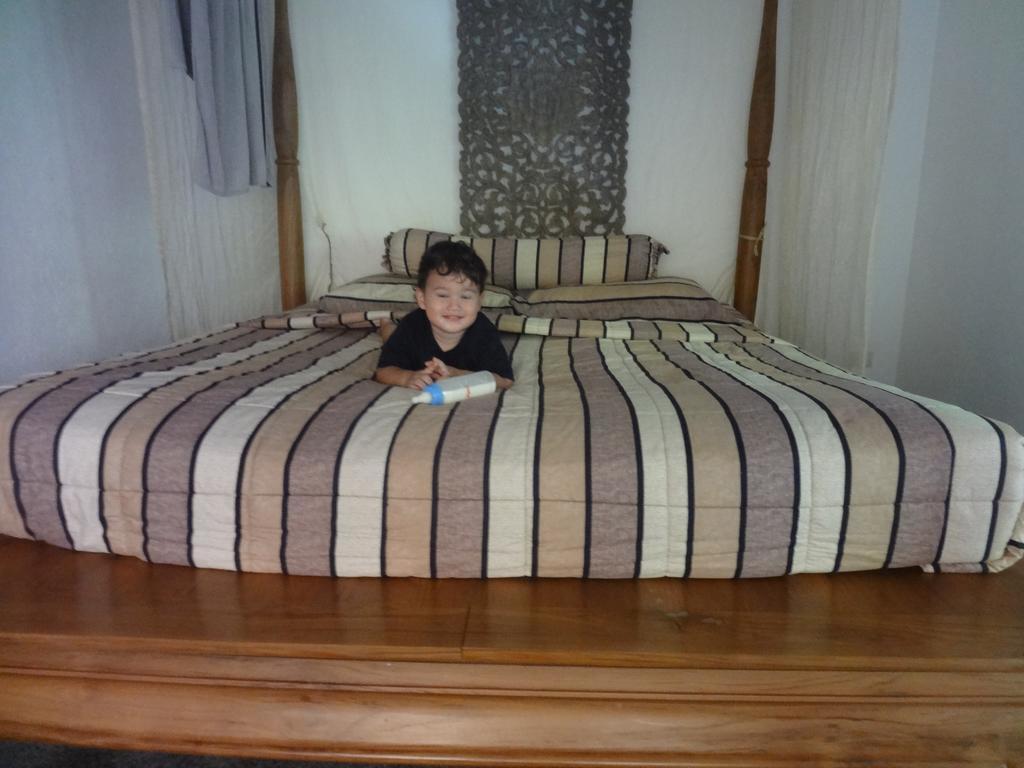 Halfmoon House * Koh Chang