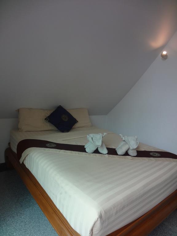Guest house Halfmoon House