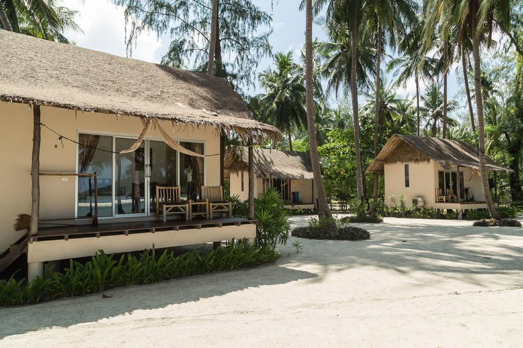 Hotel Angkana Adults Only 3*