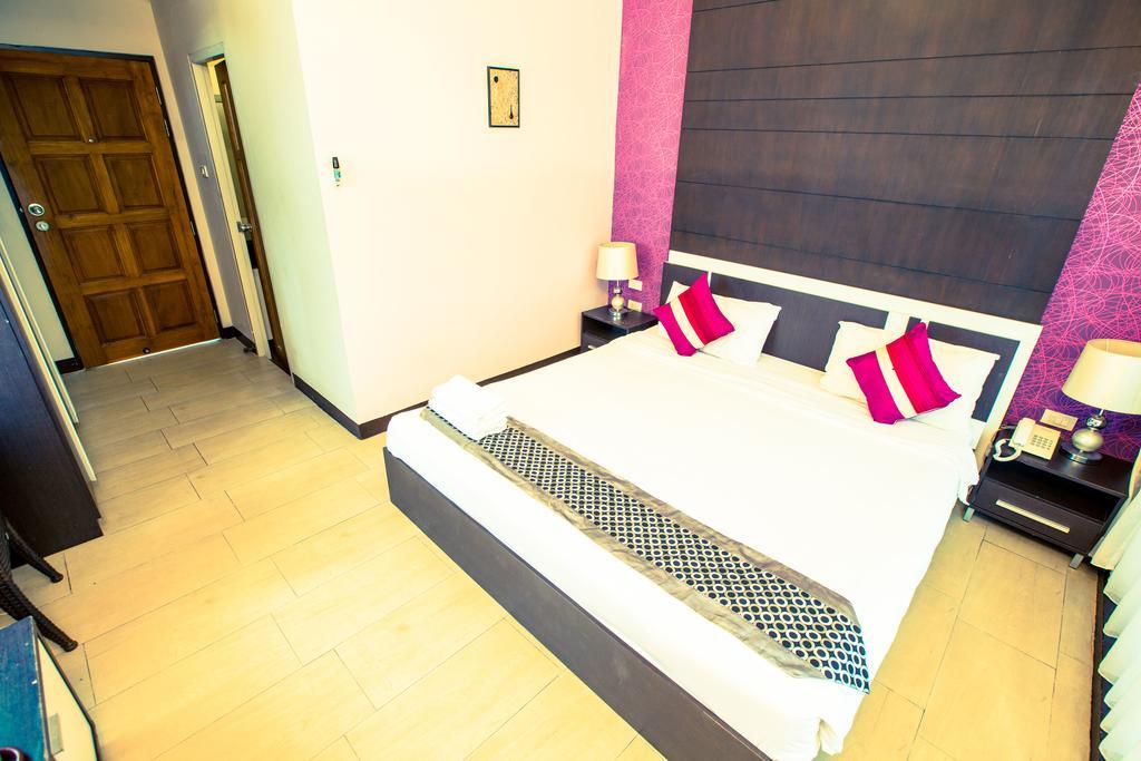 Hotel The Circle Jomtien Beach