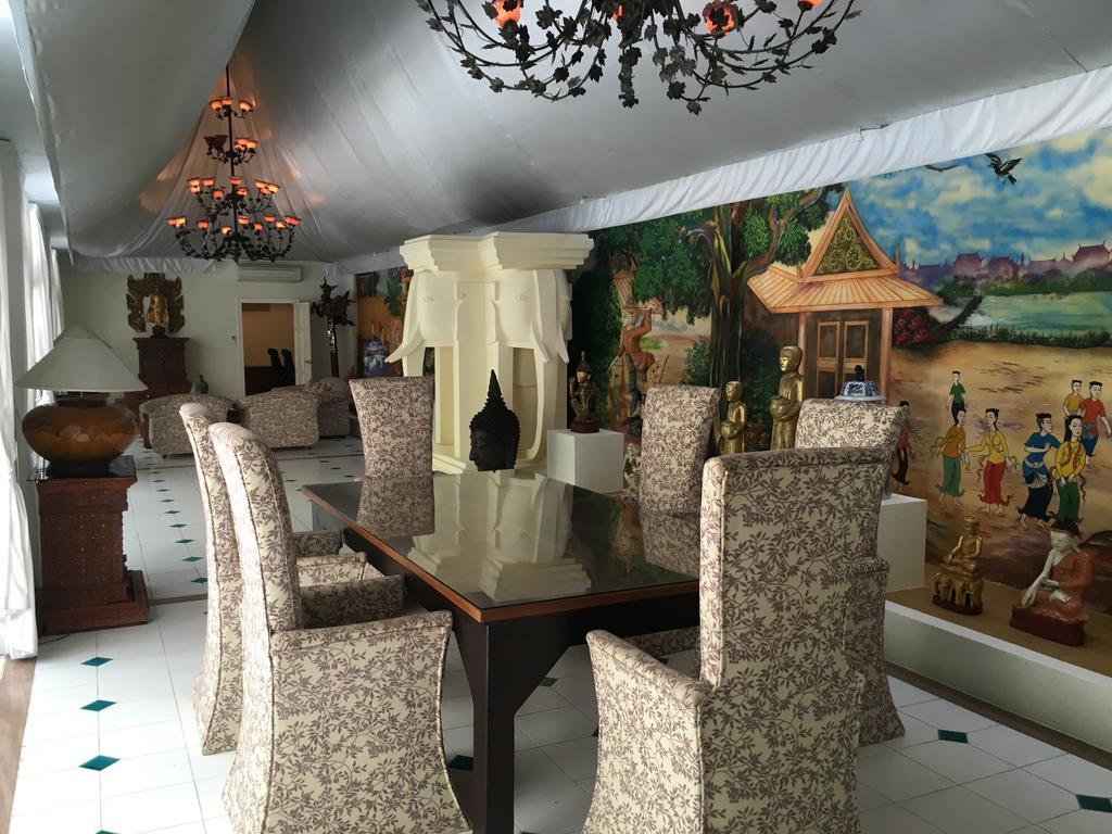 The Three Elephants Villa *