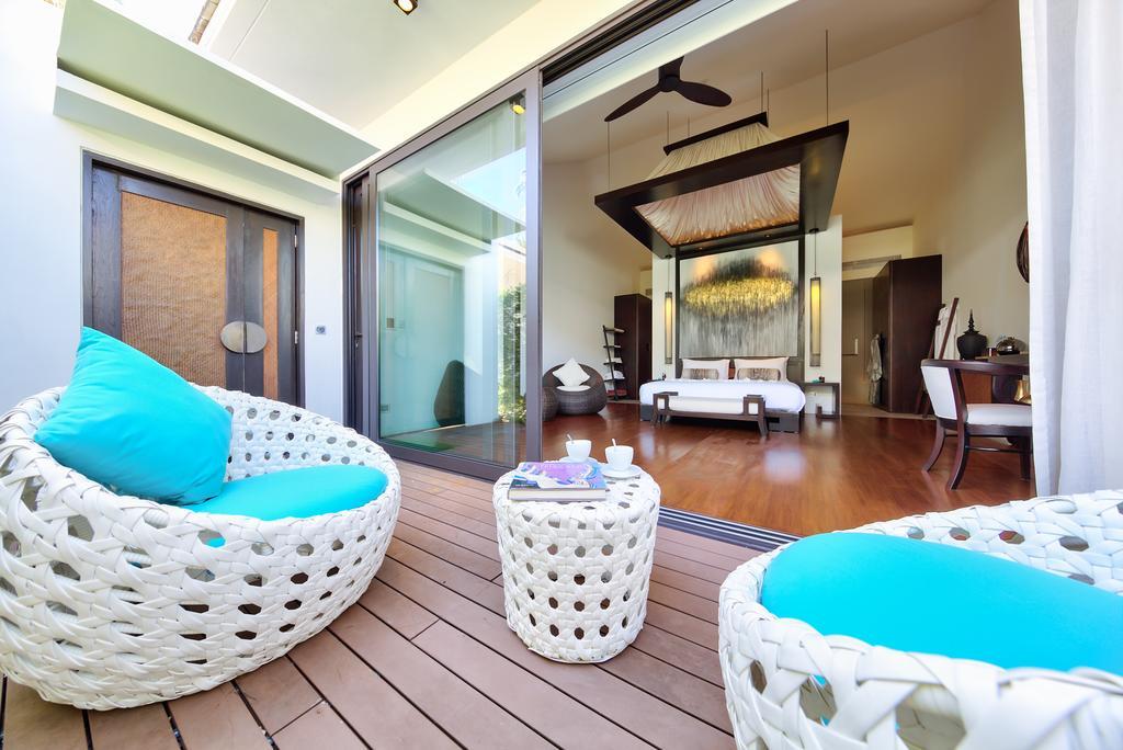 Beachfront Baan Paradise Laem Set Beach