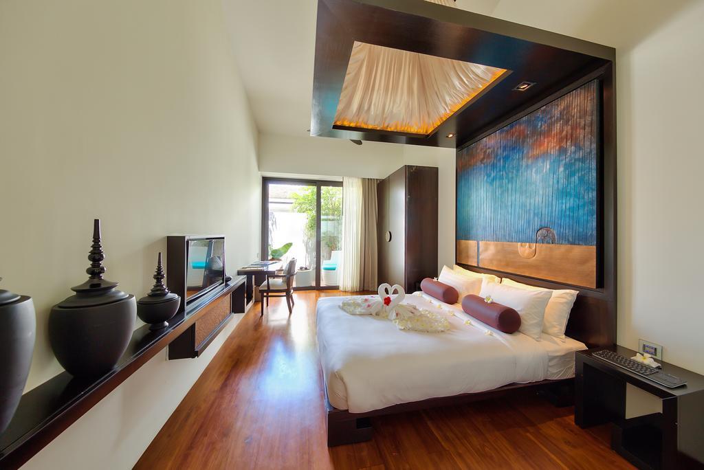 Beachfront Baan Paradise Villa Laem Set Beach