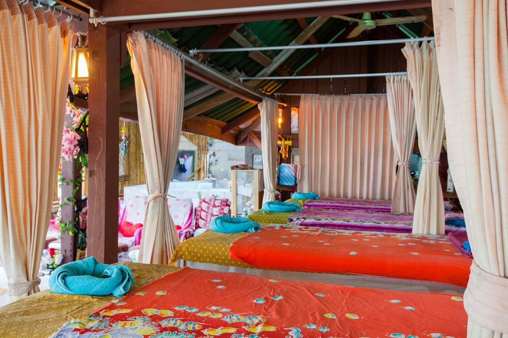 The Expat Hotel Patong