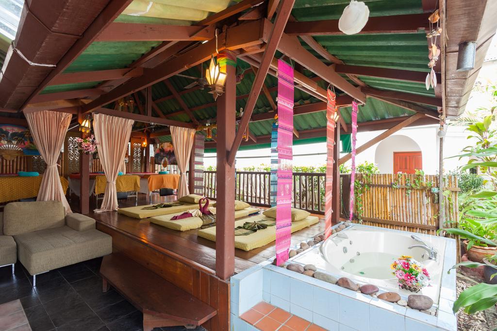 Hotel The Expat