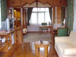 Drop In And Hotel 3*