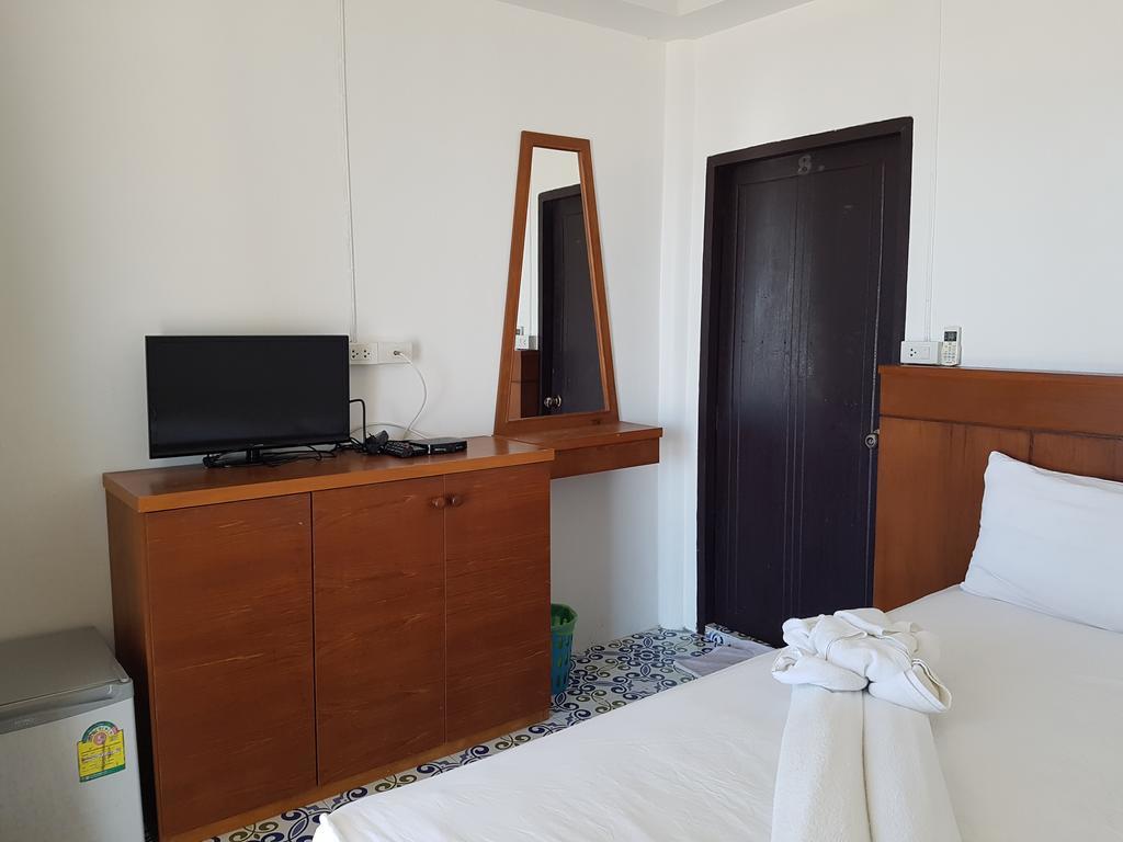 Mac's Bay Resort Baan Tai