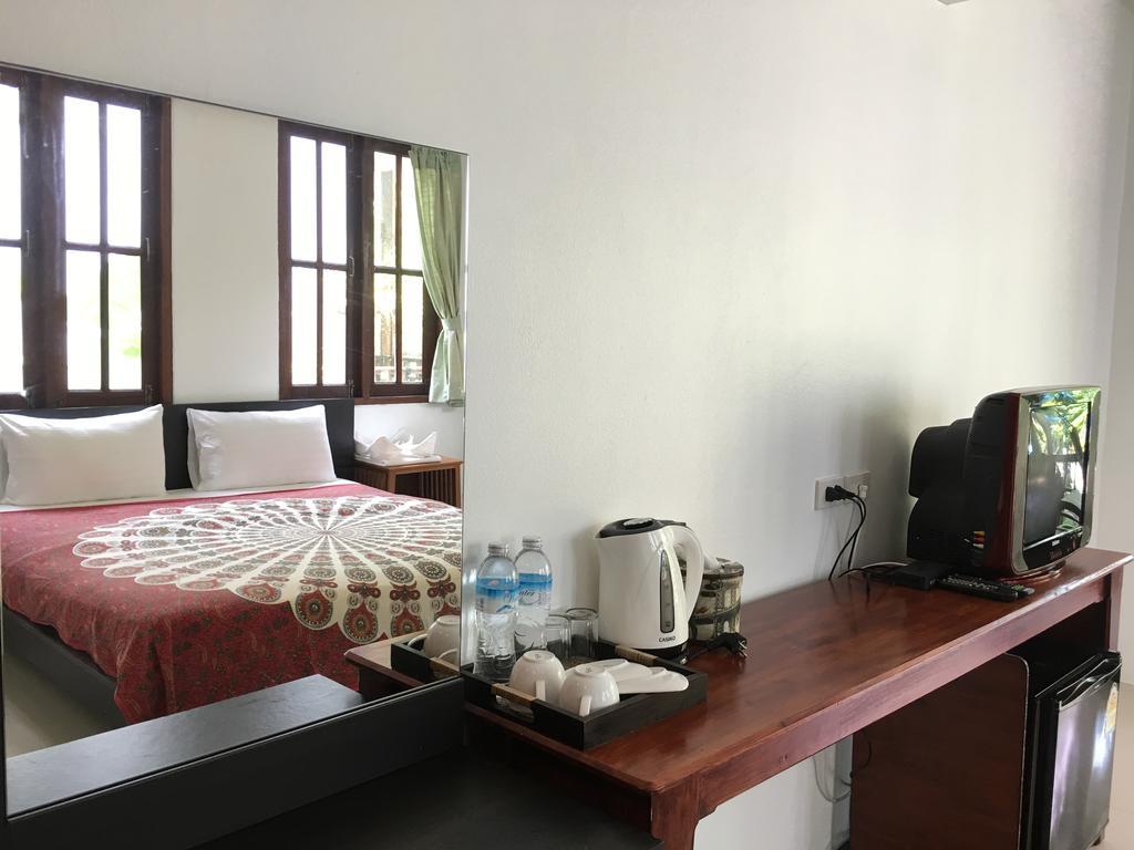 Resort Benjamin's Hut Srithanu