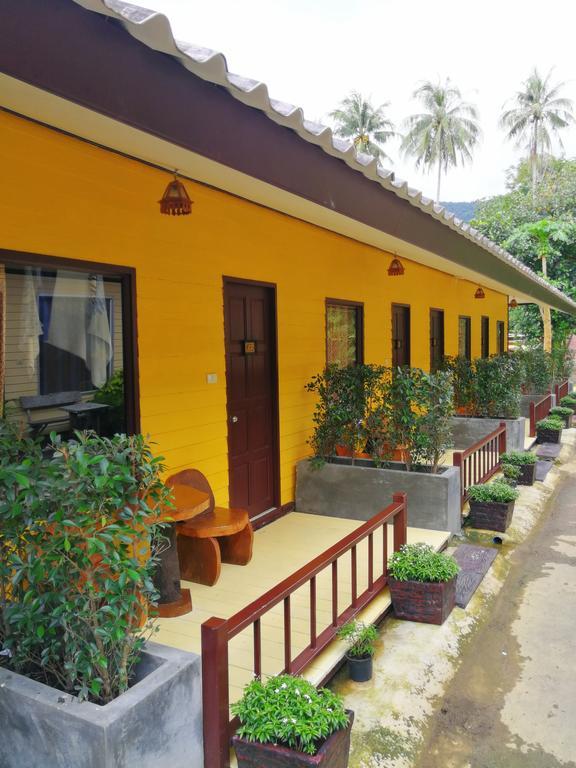 Paradise Resort