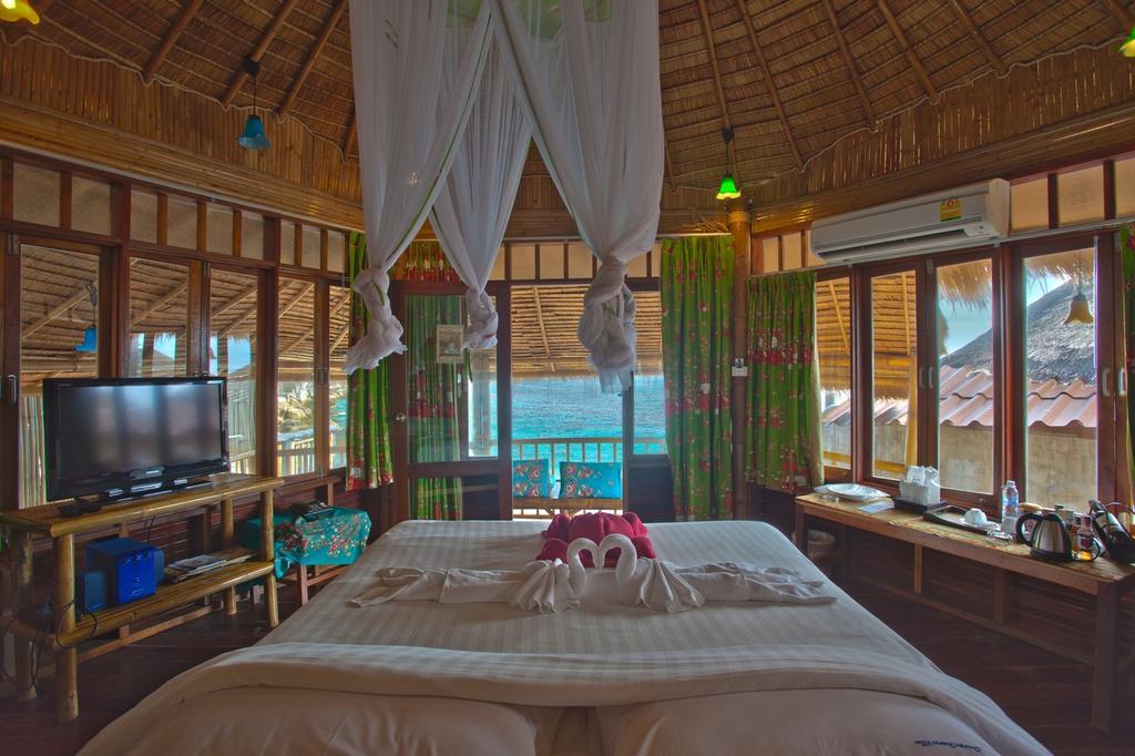 Resort Bamboo Huts 3*