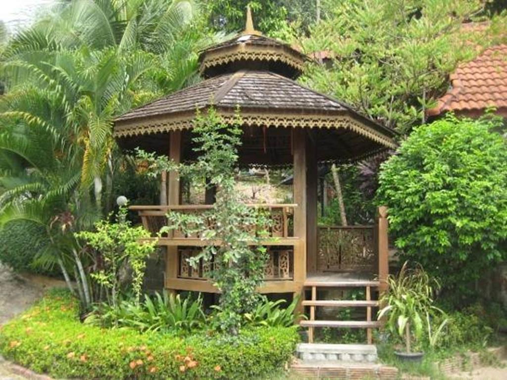 Baan Suan Sook Resort 3*