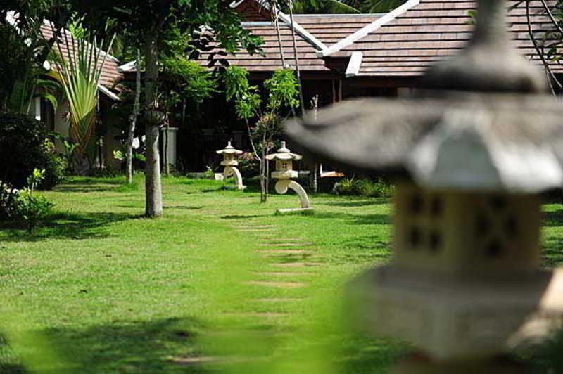Easy Time Resort Laem Sai Beach