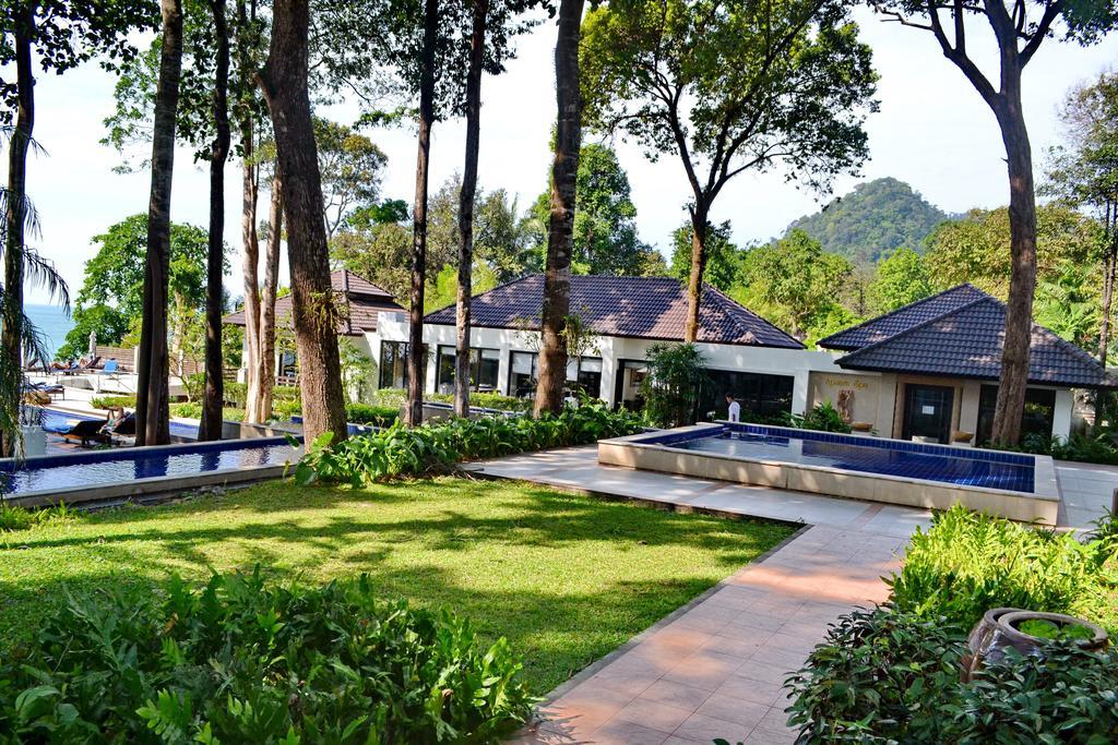 Chang Buri & Hillside 3*