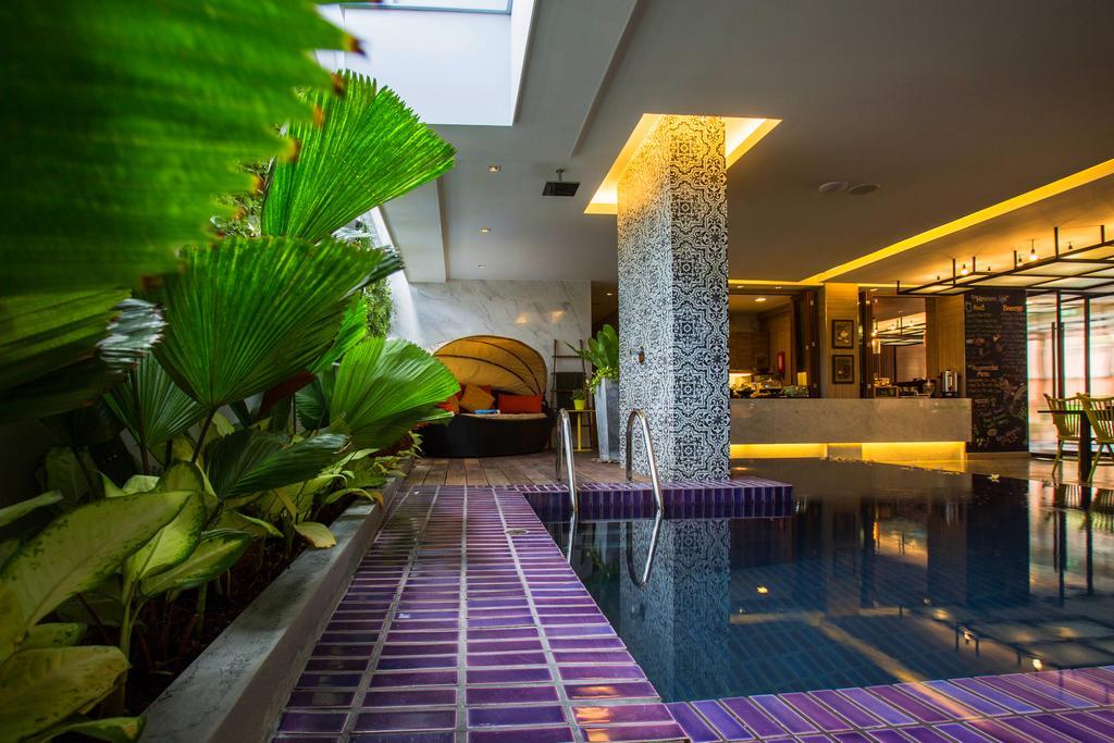 Hotel Ploen By Tolani