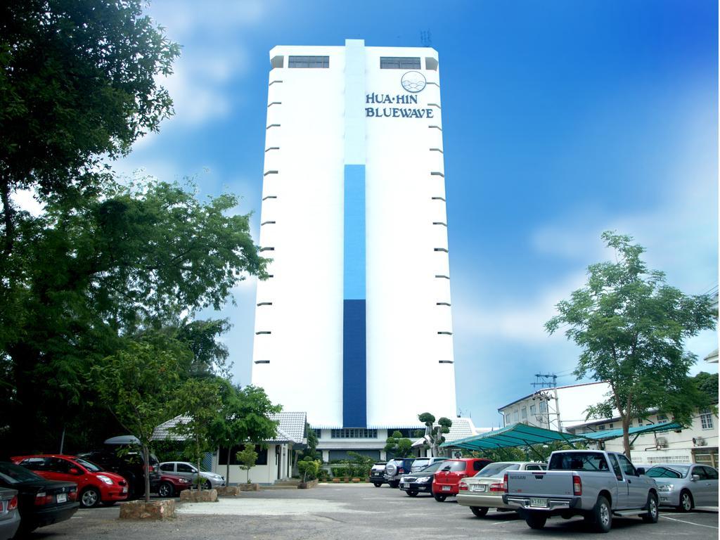 Blue Wave Resort