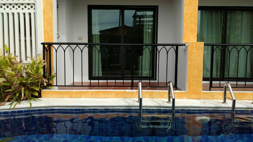 Venetian Pool Access Apartment