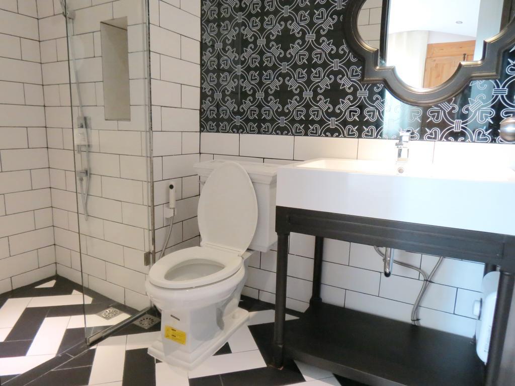 Apartment Venetian Pool Access *