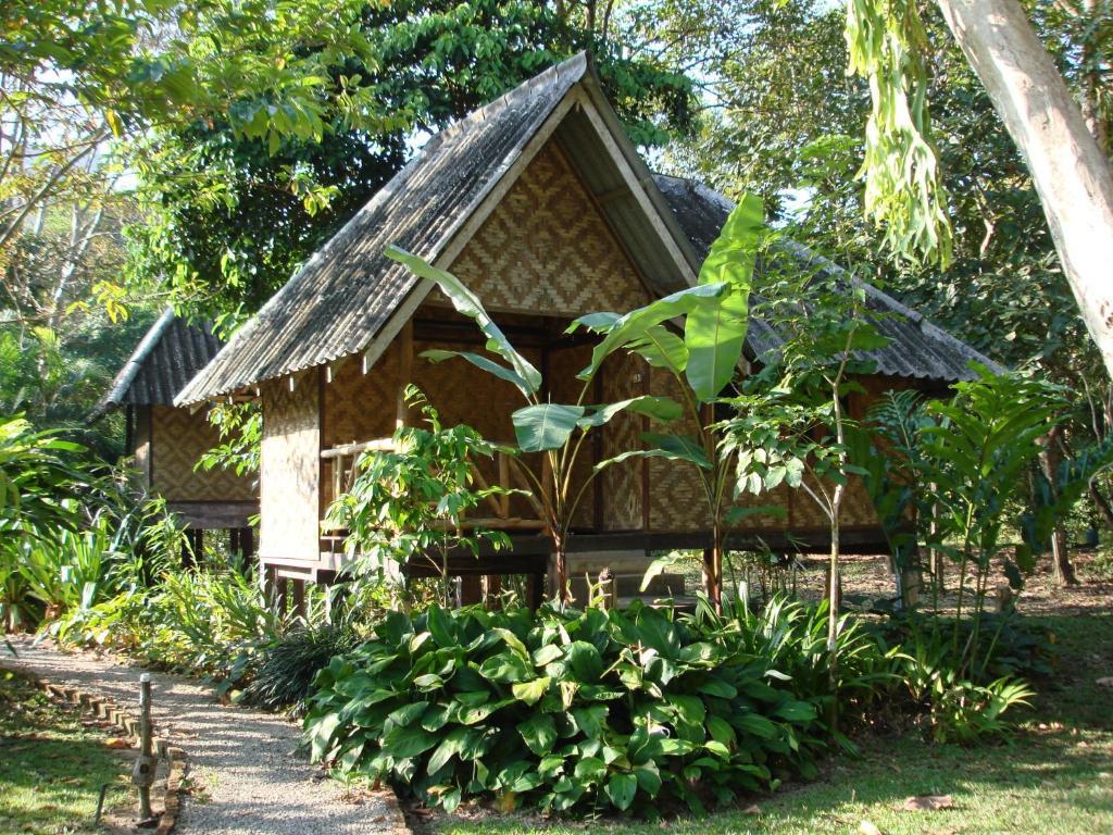 Baan Khao Sok *
