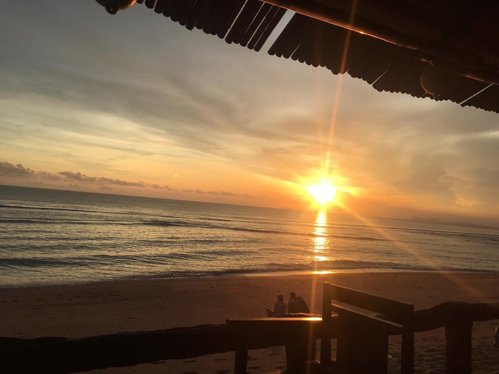 Lanta Emerald Hotel