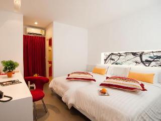 The Gallery Hotel