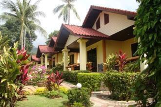 Mango Village Maret