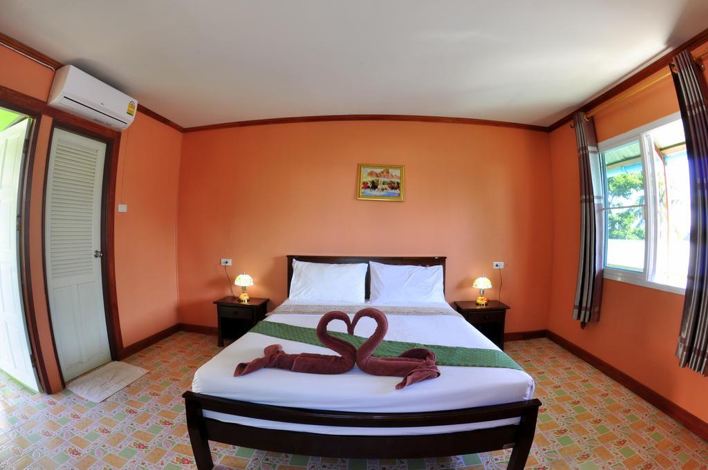Hostel Sea House *
