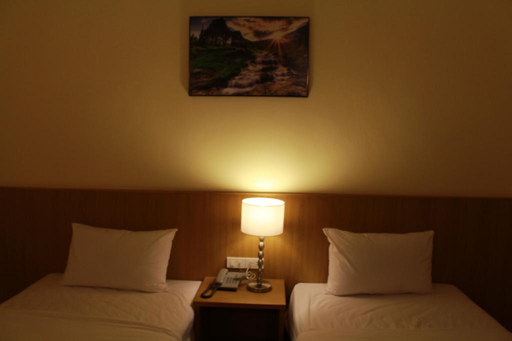 The Lephant Hotel Surat Thani
