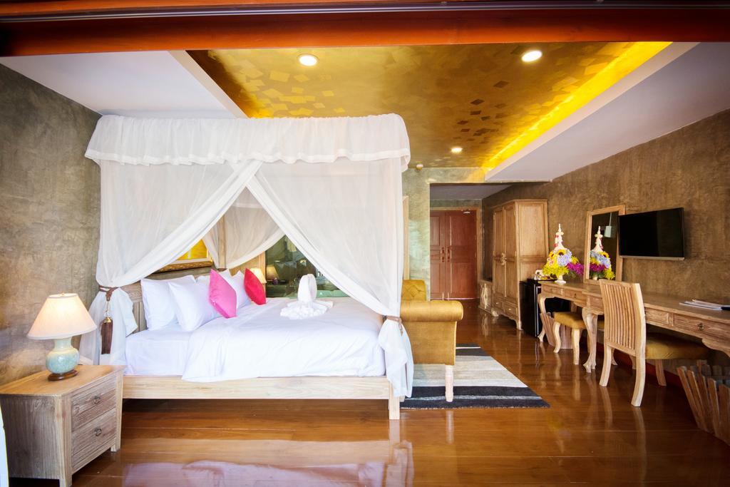 The Chaya And Hotel