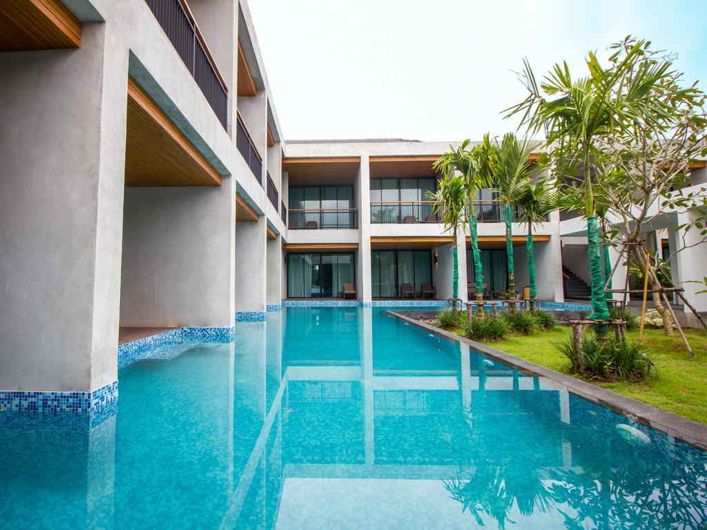 B2 Premier Hotel 4*