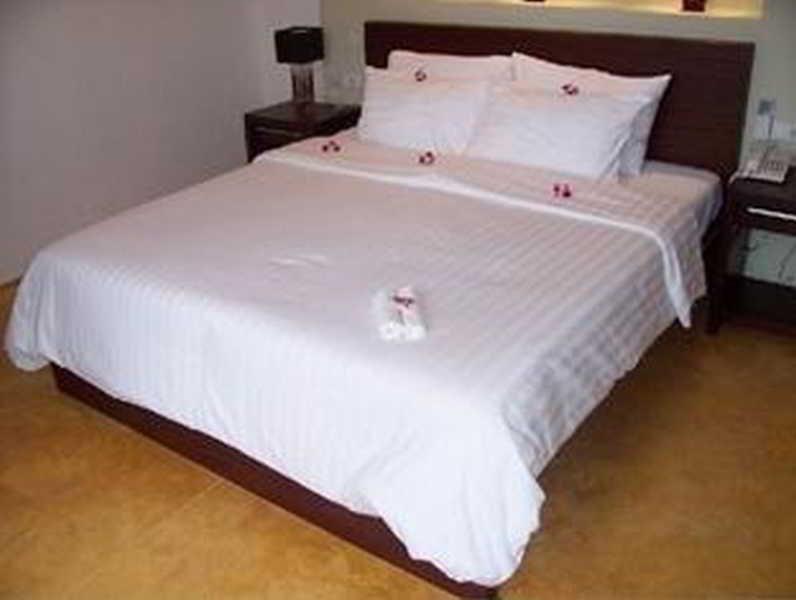Hotel Mandalai Chaloklum