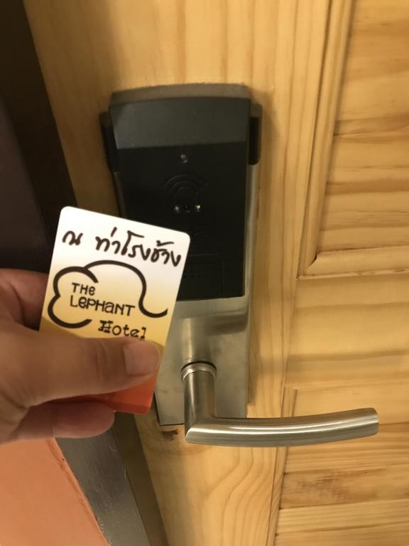 Hotel The Lephant Surat Thani