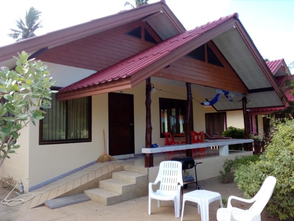 Happy House Ban Saen Suk * Thongsala