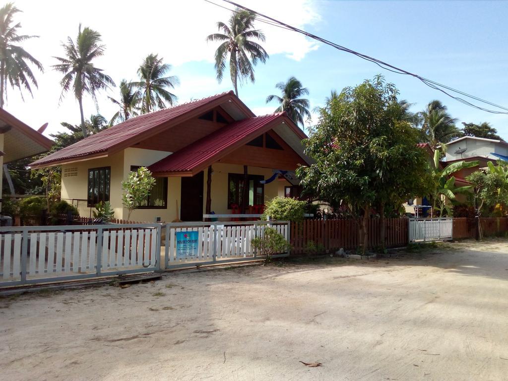 Happy House Ban Saen Suk * Thongsala
