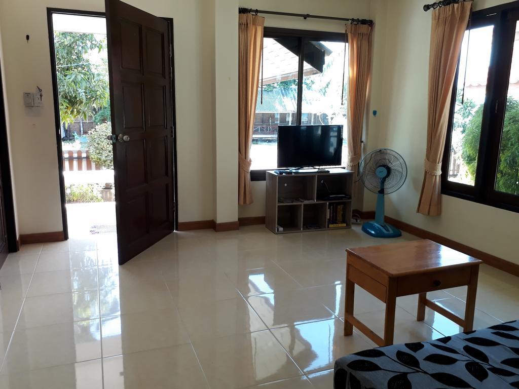 Happy House Ban Saen Suk Holiday home Thongsala