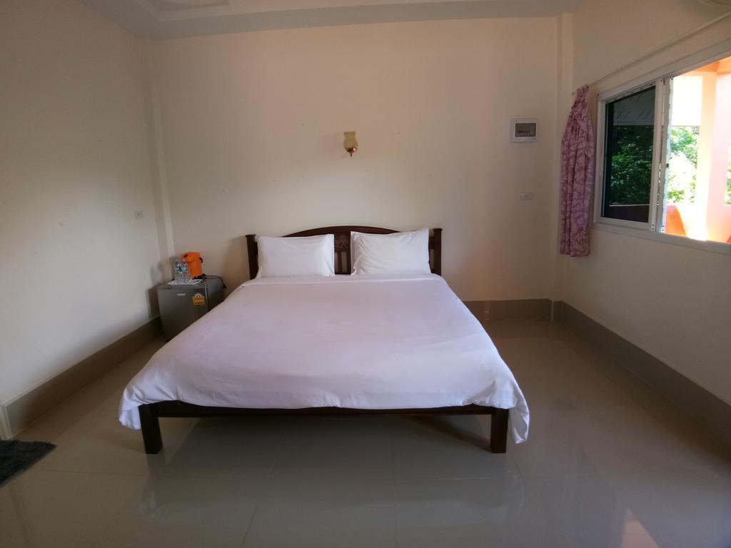 Baan Mek Lom Guest house Khao Lak