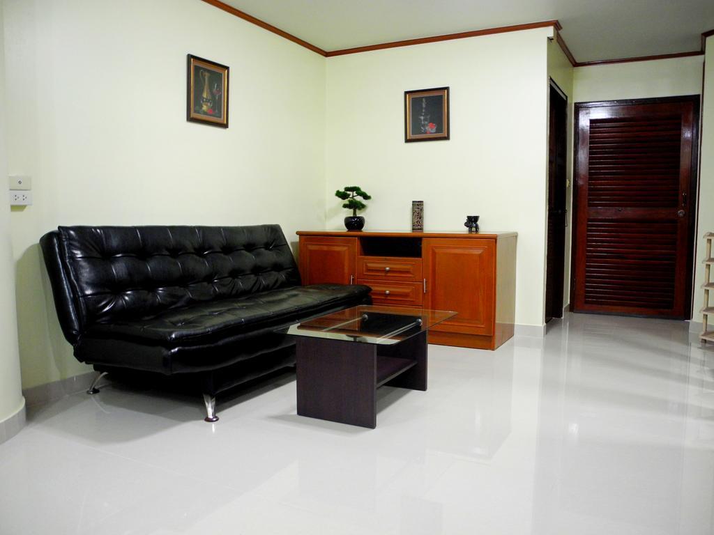 Sky Orchid Beachfront Apartment