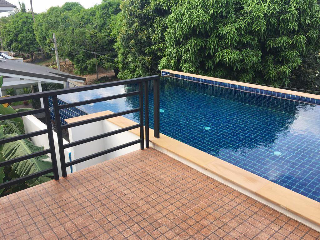 Blue Wave Choengmon Villa