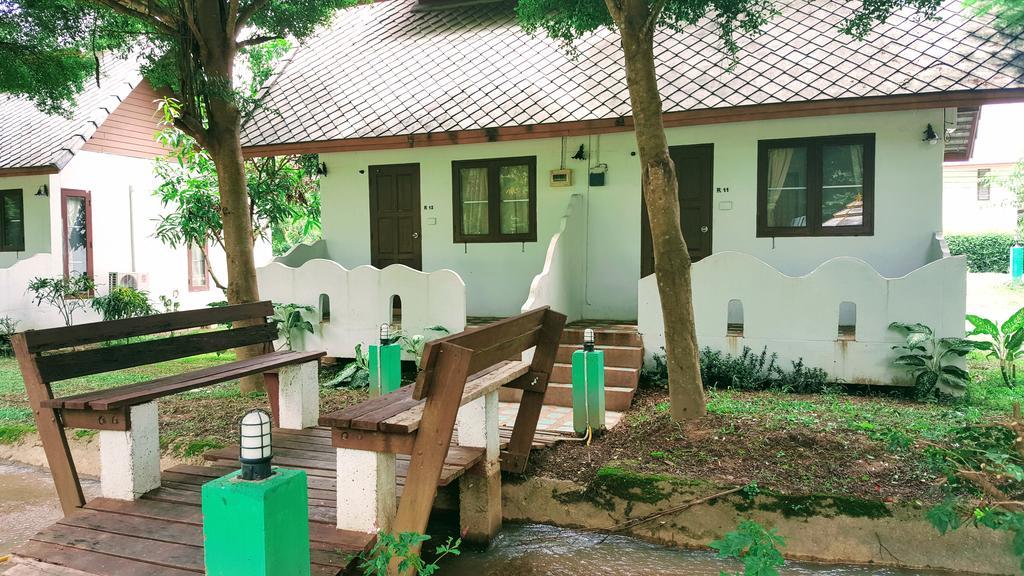 Backpackers Paradise (adults Only) Hotel