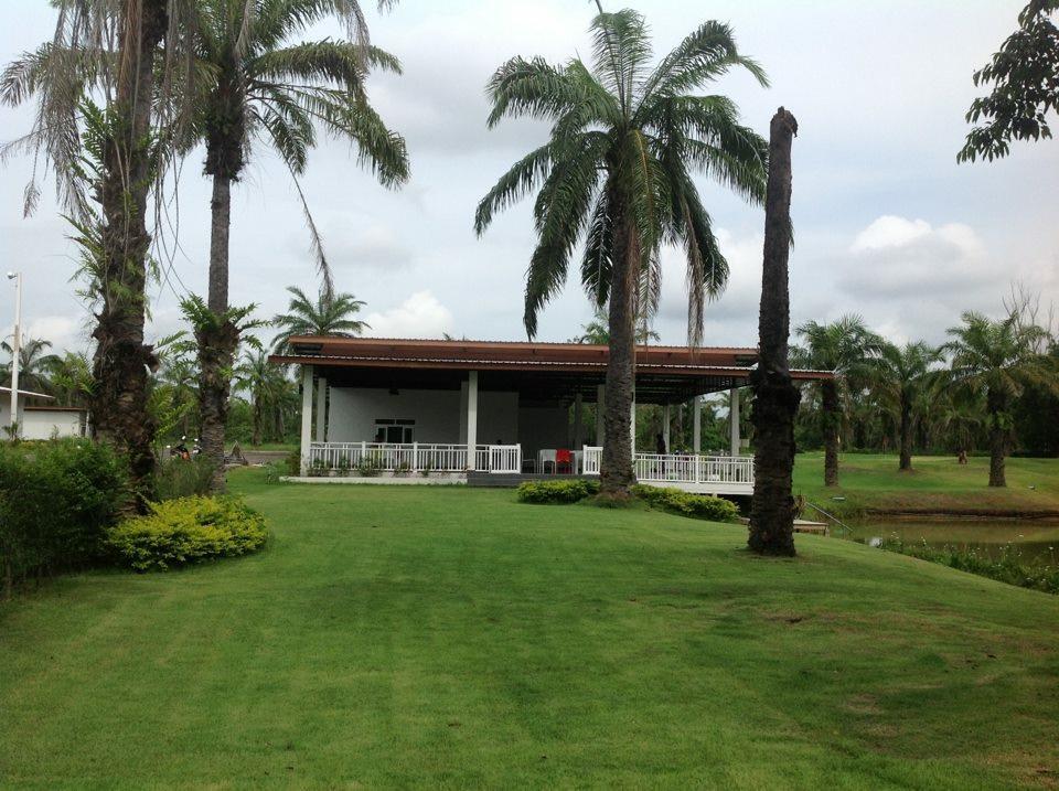 Palm Driving Range & Resort 2*