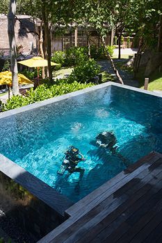 Club By Haadtien Koh Tao