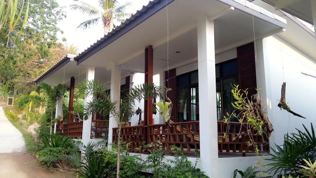 Benjamin's Hut Resort