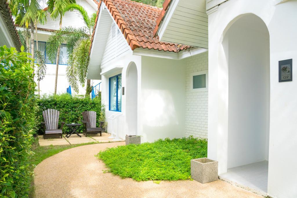 Ocean Breeze Khaolak Resort 4*