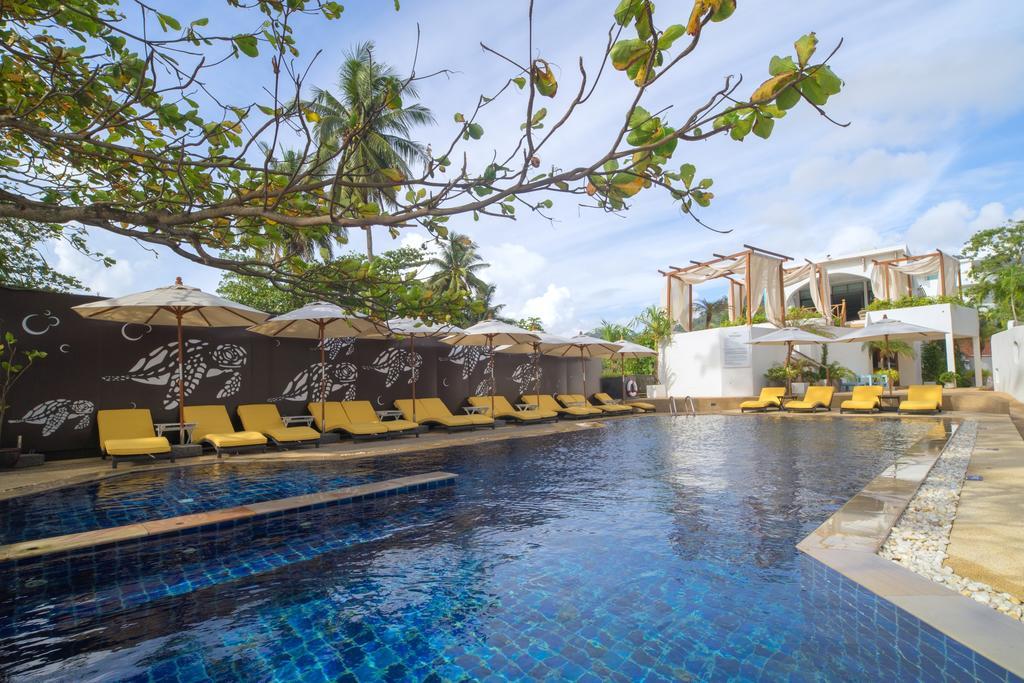 Ocean Breeze Khaolak Resort