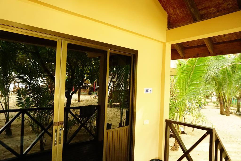 Moonhut Hotel