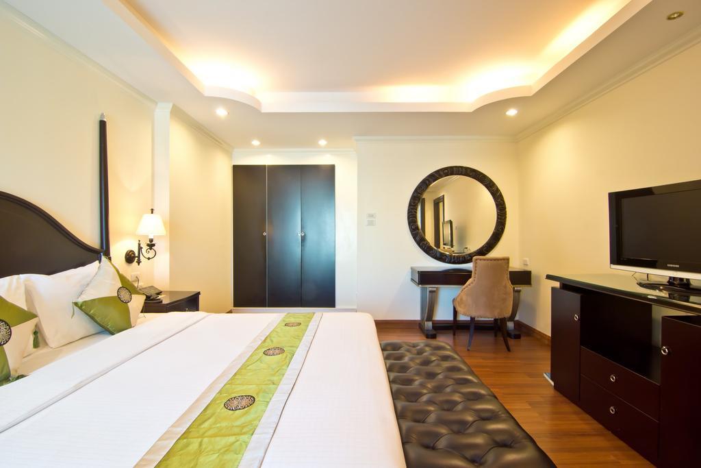Hotel Lk Royal 4*