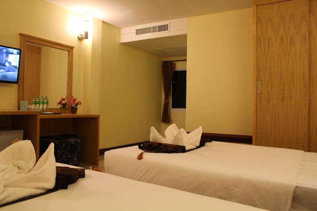 Hotel The Lephant 2*
