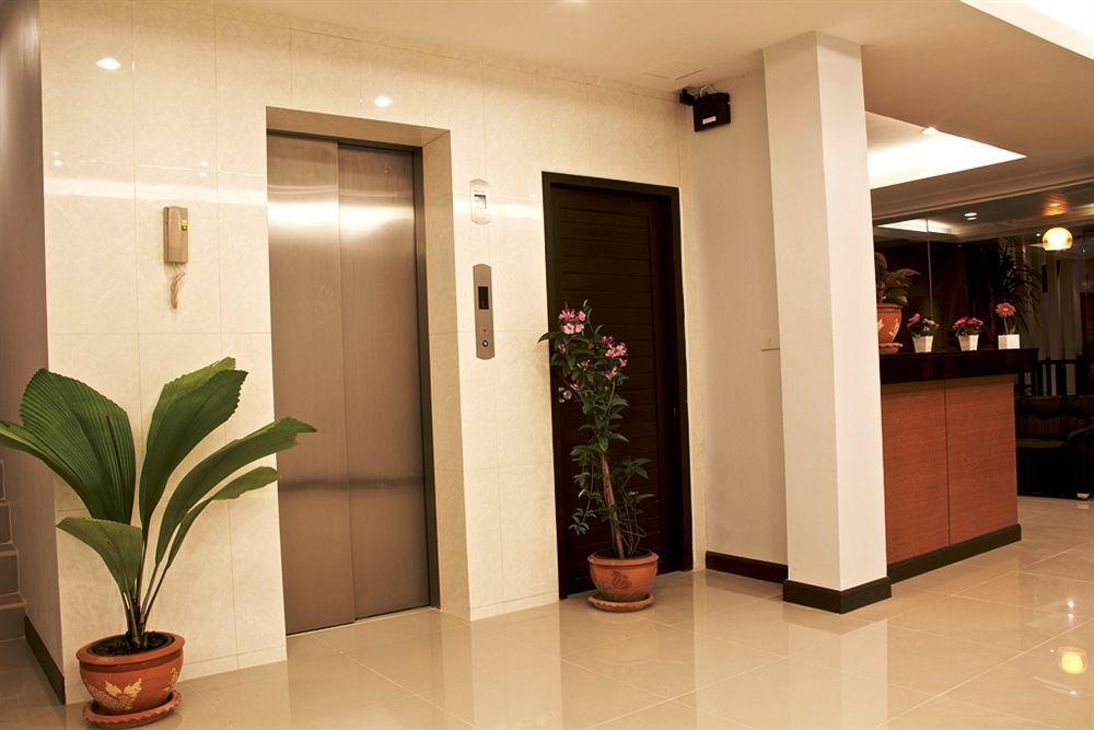 Oyo 373 Mc Ginger House Hotel Patong