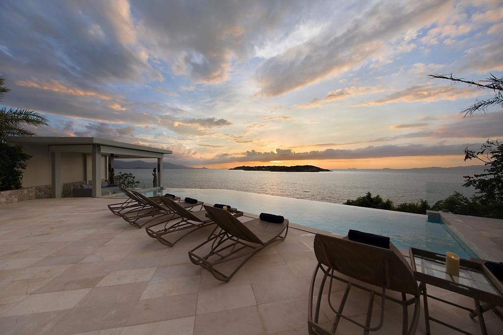 Yo Barefoot Waterfront Luxury Villa Koh Samui