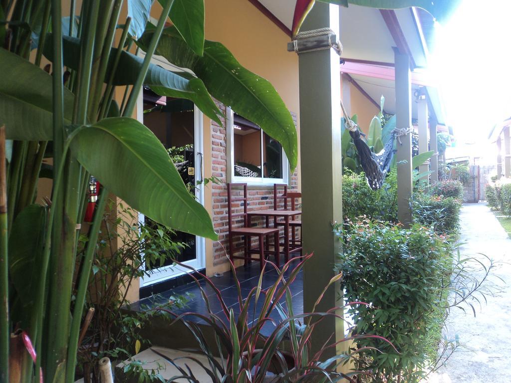 Lanta Baan Nok Guest house